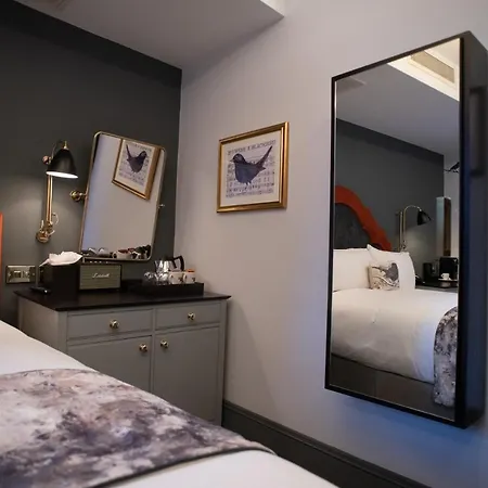 Hotel Blackbird London