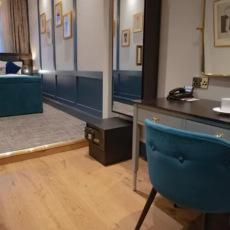 Blackbird Hotel London