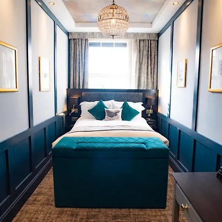 Blackbird Hotel London