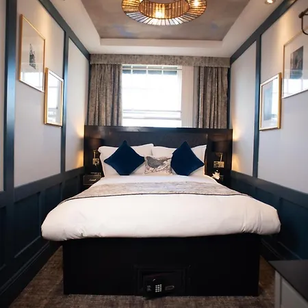 Blackbird Hotel London