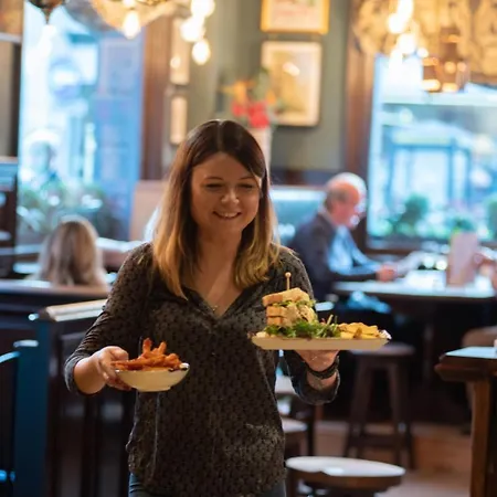 Blackbird 4* London