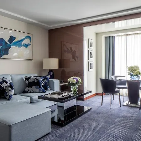 Four Seasons At Park Lane 5*