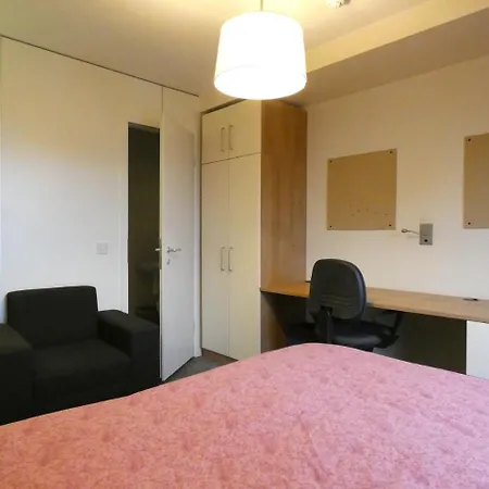 Newington Court *