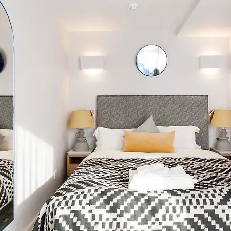 Rockwell East-tower Bridge Hotel Londra