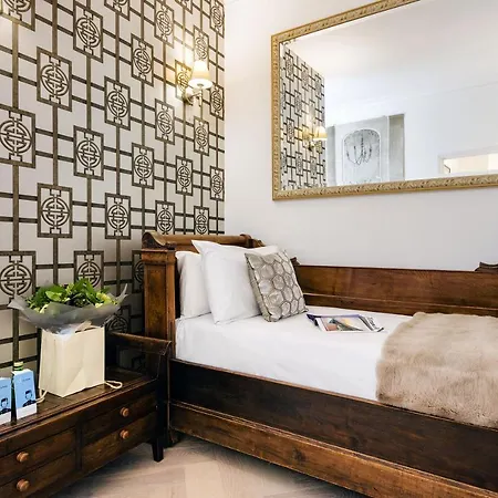 Stylish Buckingham Victoria Apartment