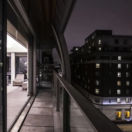 Chic Residency At Marble Arch London
