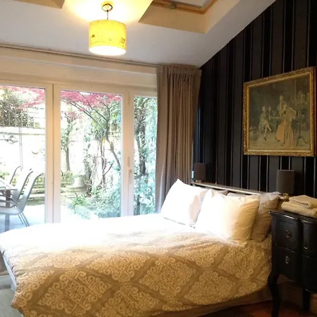 Apartment Metro Victoria *