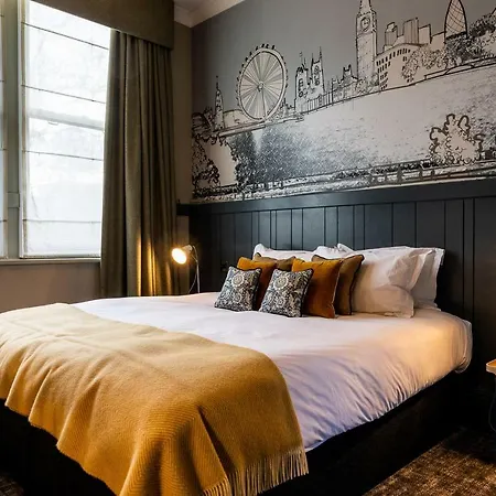 Otel The Brook 3*
