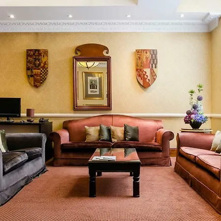 Hotel Henry Viii