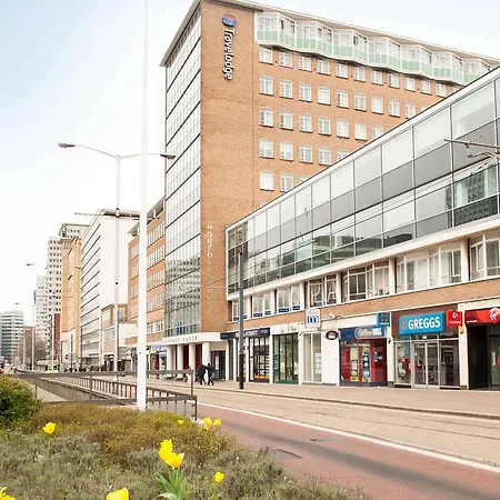 Travelodge 3* Croydon