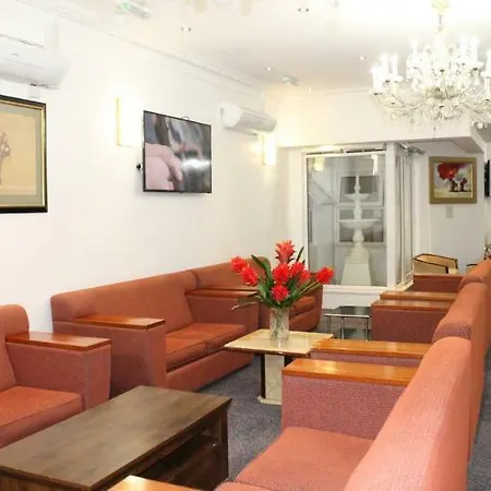 Clapham South Dudley 2* London