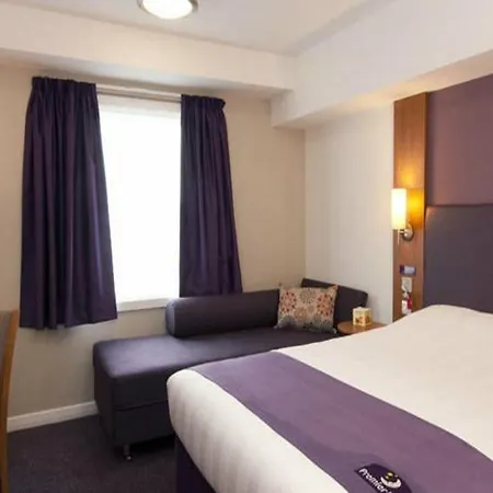 Premier London East Hotel