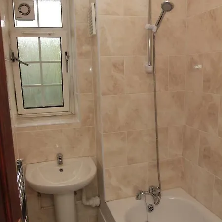 Homestay Hilliard House London