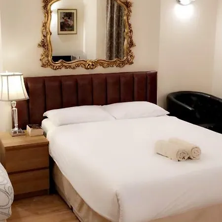 Hyde Park Residences Apartment *
