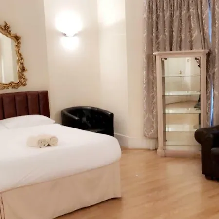 Apartment Hyde Park Residences London