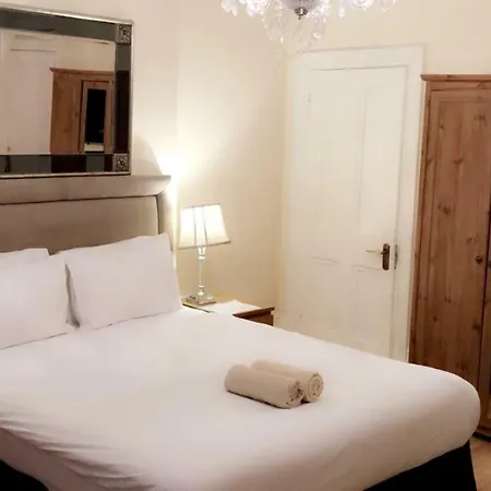 Hyde Park Residences * London