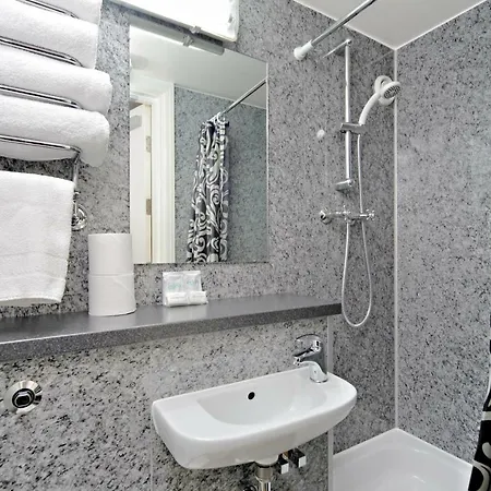 Visitors Apartmanhotel