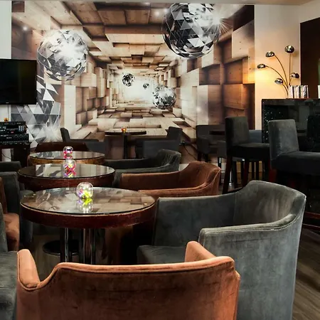The Park City Grand Plaza Kensington 4* London