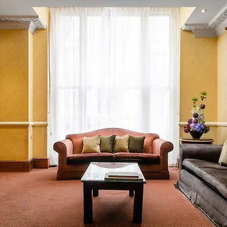 Henry Viii Hotel 4*