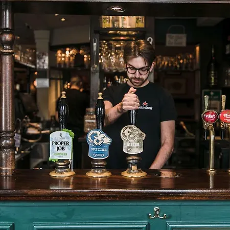 Rose And Crown
