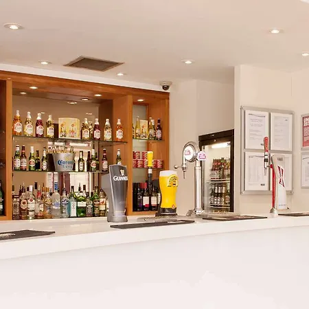 Hotel Travelodge Wembley 3*