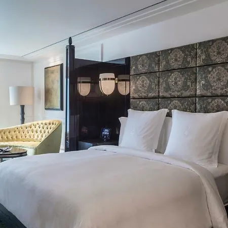 Four Seasons At Tower Bridge Hotel