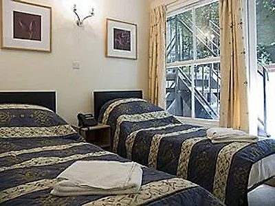 St Joseph Hotel London