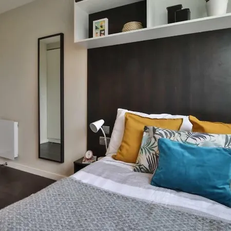 Hashtag South Bank Campus Apartment *