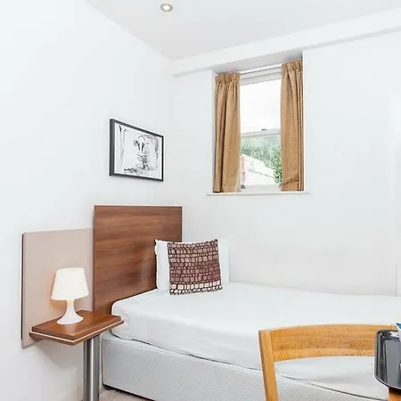 Avni Kensington Hotel 3*