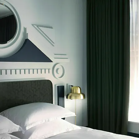 Henrietta Experimental Hotel