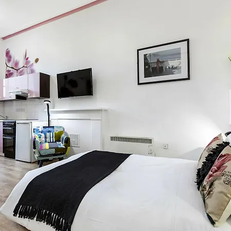 The Dome Notting Hill Apartment *