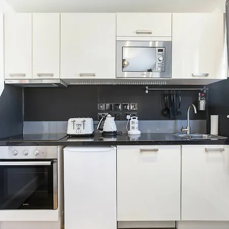 The Dome Notting Hill Apartment *