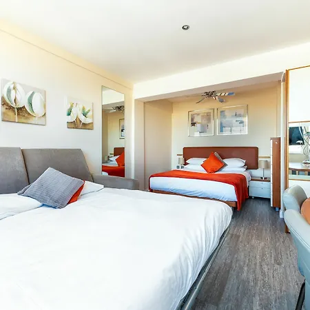 Roland House 3*