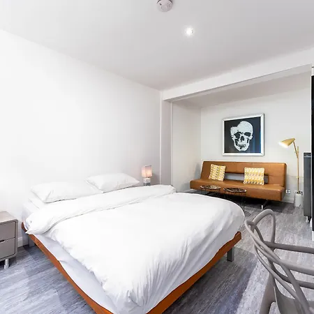 Roland House 3*