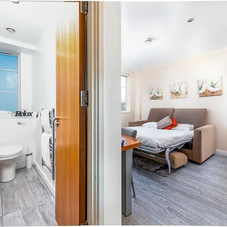 Aparthotel Roland House London
