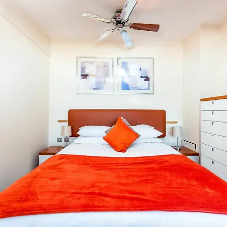 Aparthotel Roland House London