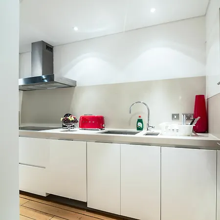Chic Residency At Marble Arch