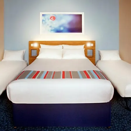 Hotel Travelodge Teddington 3*