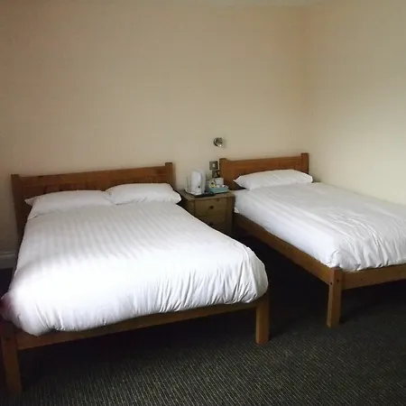 Earls Court Garden 2* London