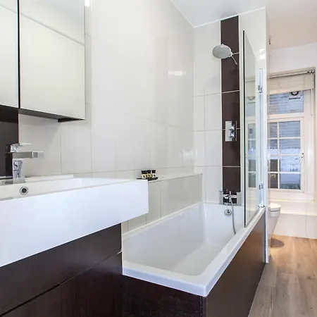 Club Living - Liverpool St. Londres