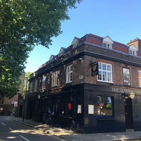 Publove @ The Steam Engine,waterloo Hostel London