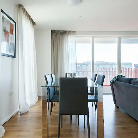 Clover Court By Aeria * Londres