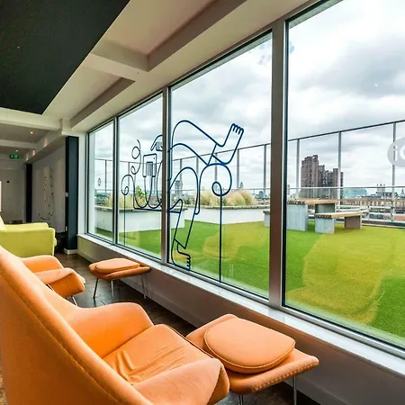Hashtag South Bank Campus Apartment London