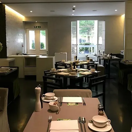Hotel La West - Hyde Park