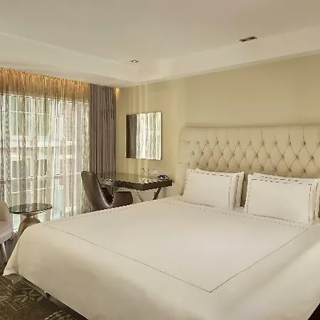 Plaza On The River 5* London