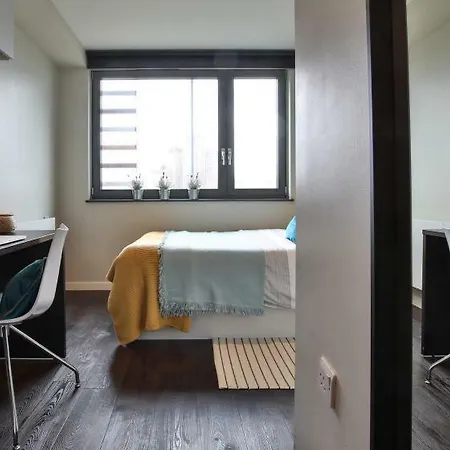 Apartment Hashtag South Bank Campus London
