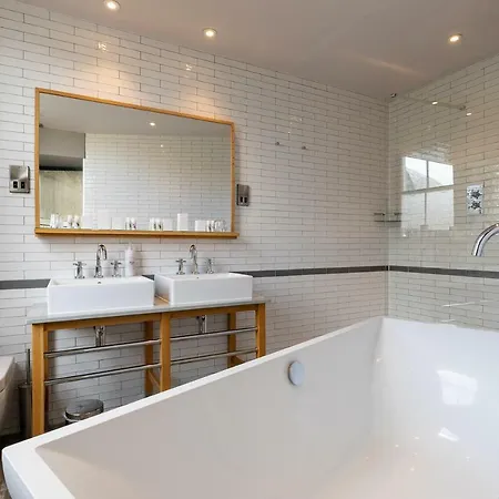 The Brook Otel 3*