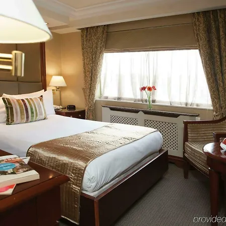 Hotel Park Grand Kensington 4*