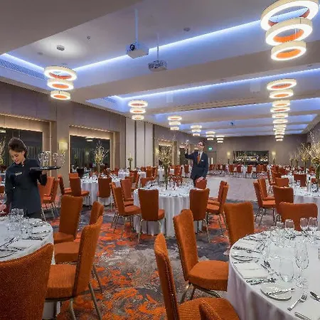 Clayton Chiswick Hotel 4*