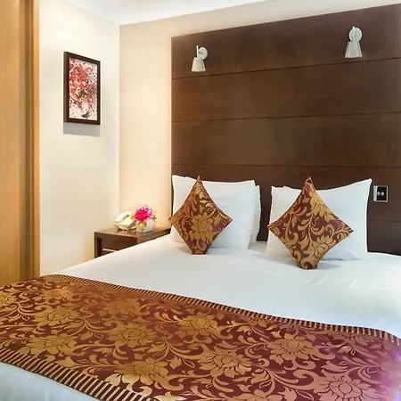 Hotel The Park City Grand Plaza Kensington 4*